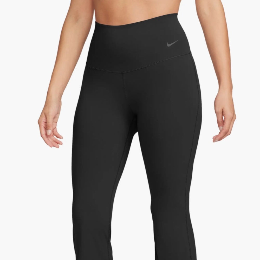 Nike l Black Flare Yoga Pants l Black l Size XS